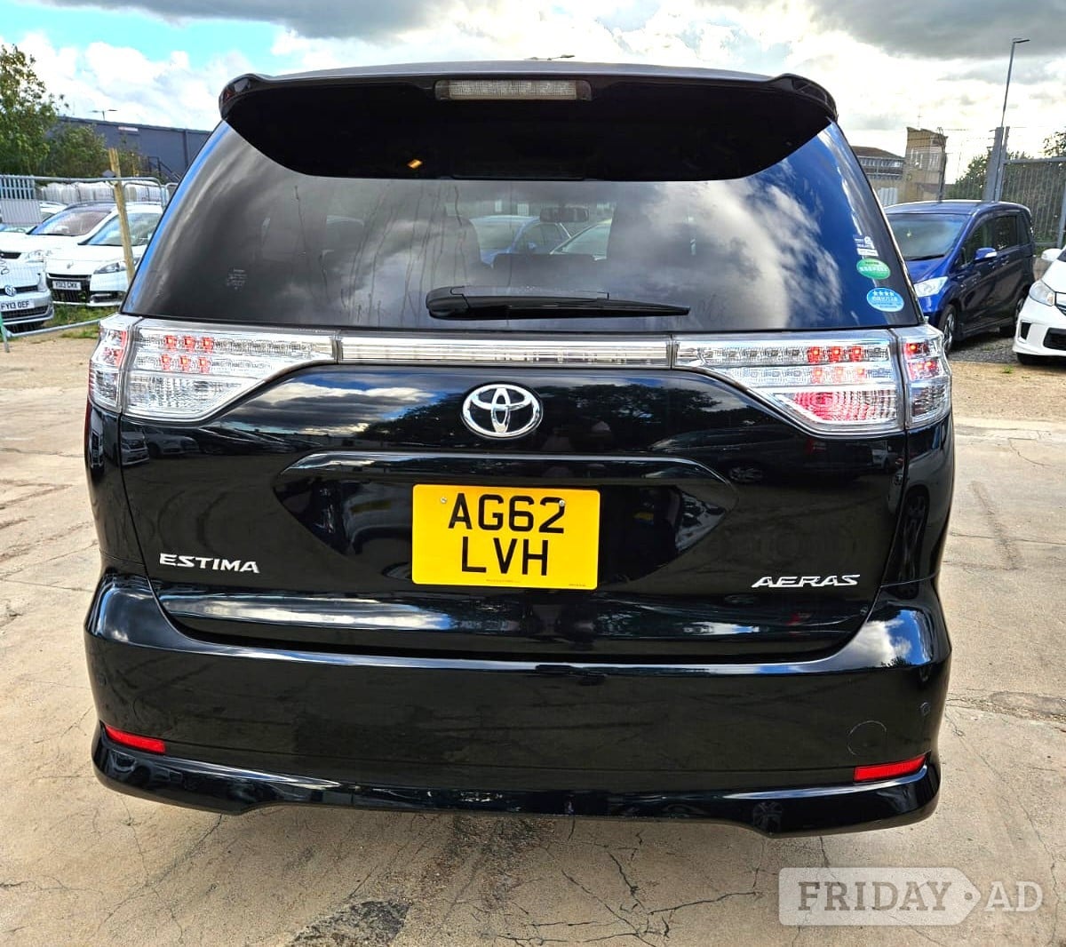 Toyota Estima 2013 - Cars