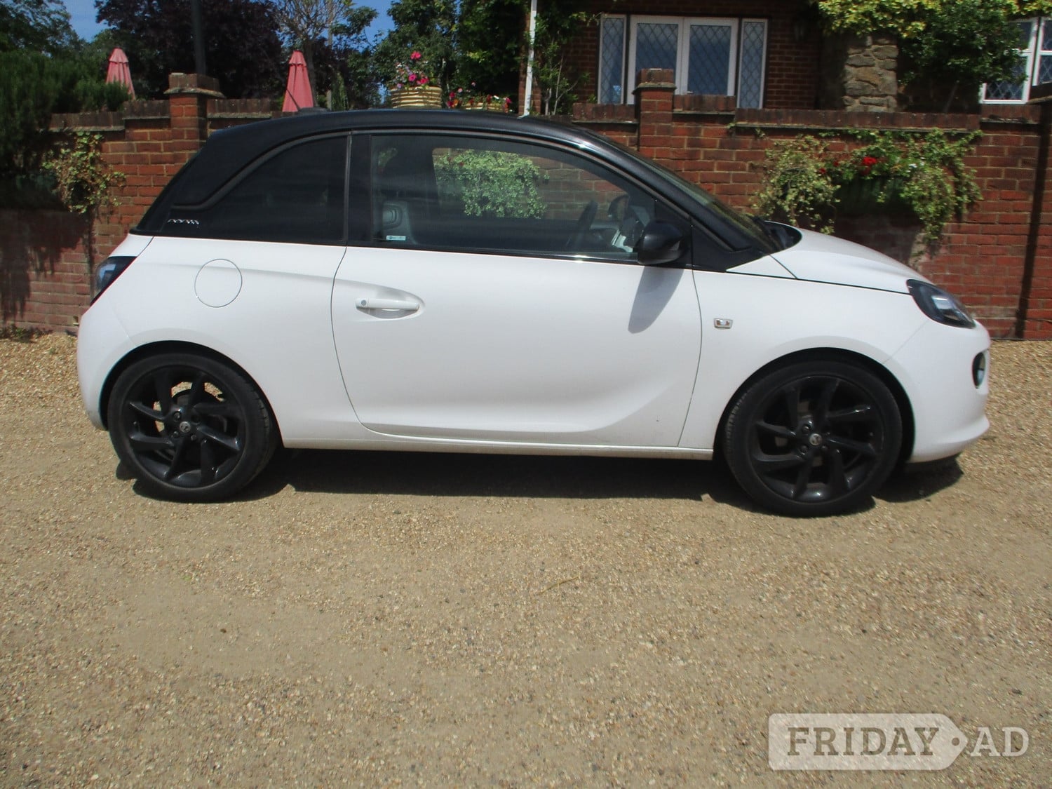 Vauxhall Adam 2017 in Uxbridge