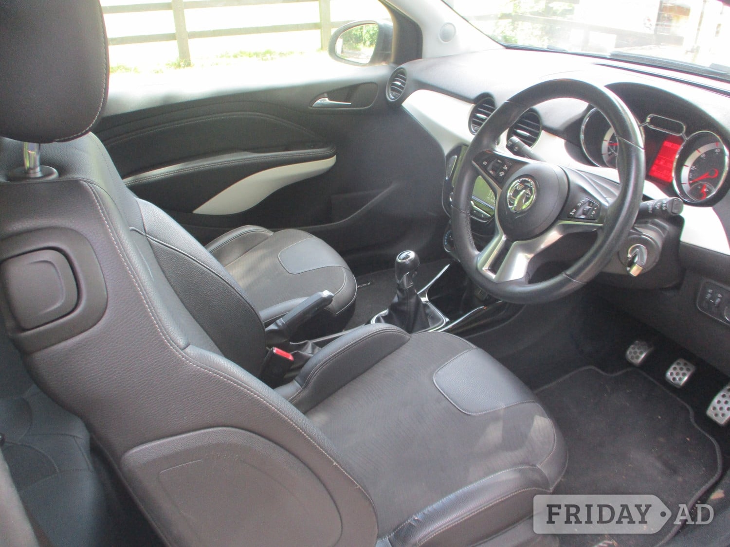 Vauxhall Adam 2017 - Cars in Uxbridge