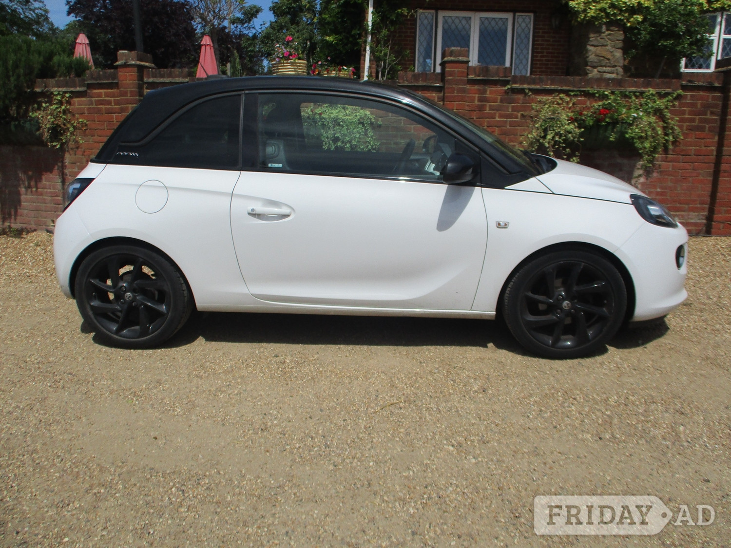 Vauxhall Adam 2017 in Uxbridge