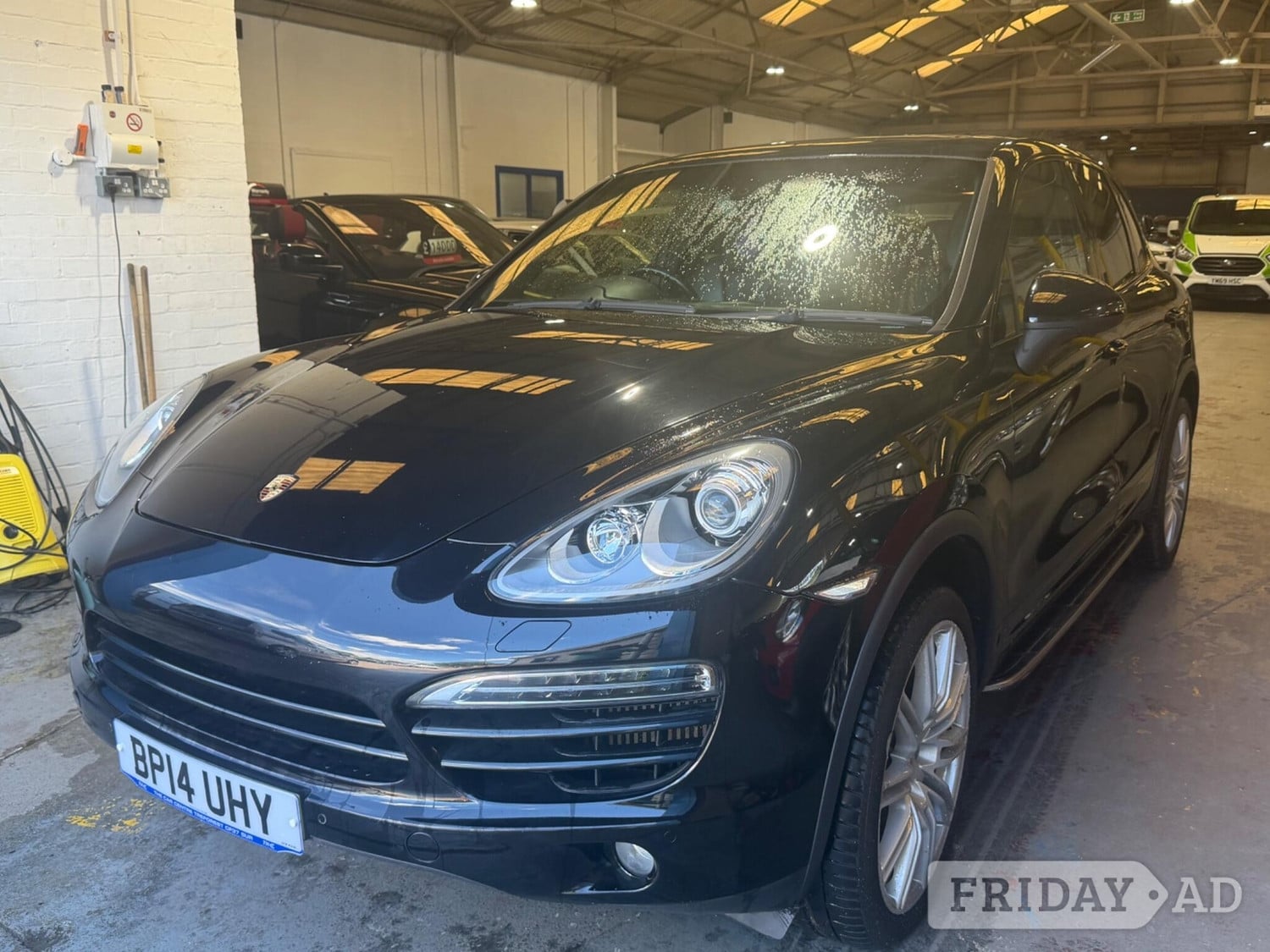 [ berth ]Porsche Cayenne
