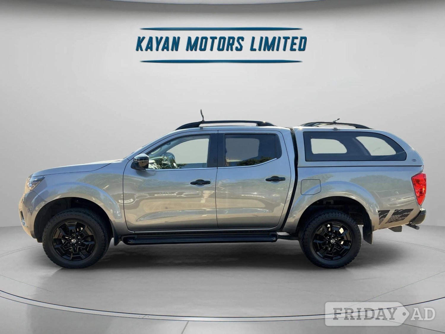 Nissan Navara 2021 - Vans & Commercial Vehicles in Kensington
