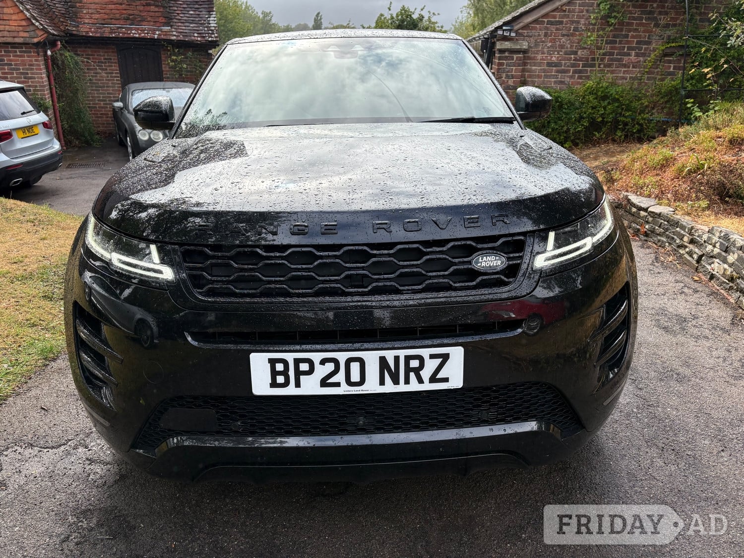 [ berth ]Land Rover Range Rover Evoque