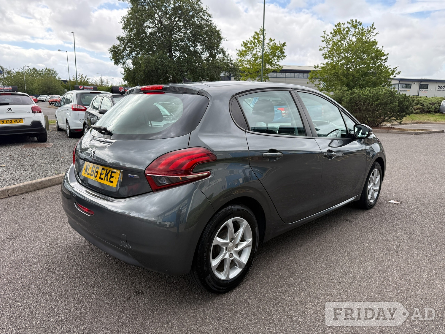 Peugeot 208 2017 - Cars