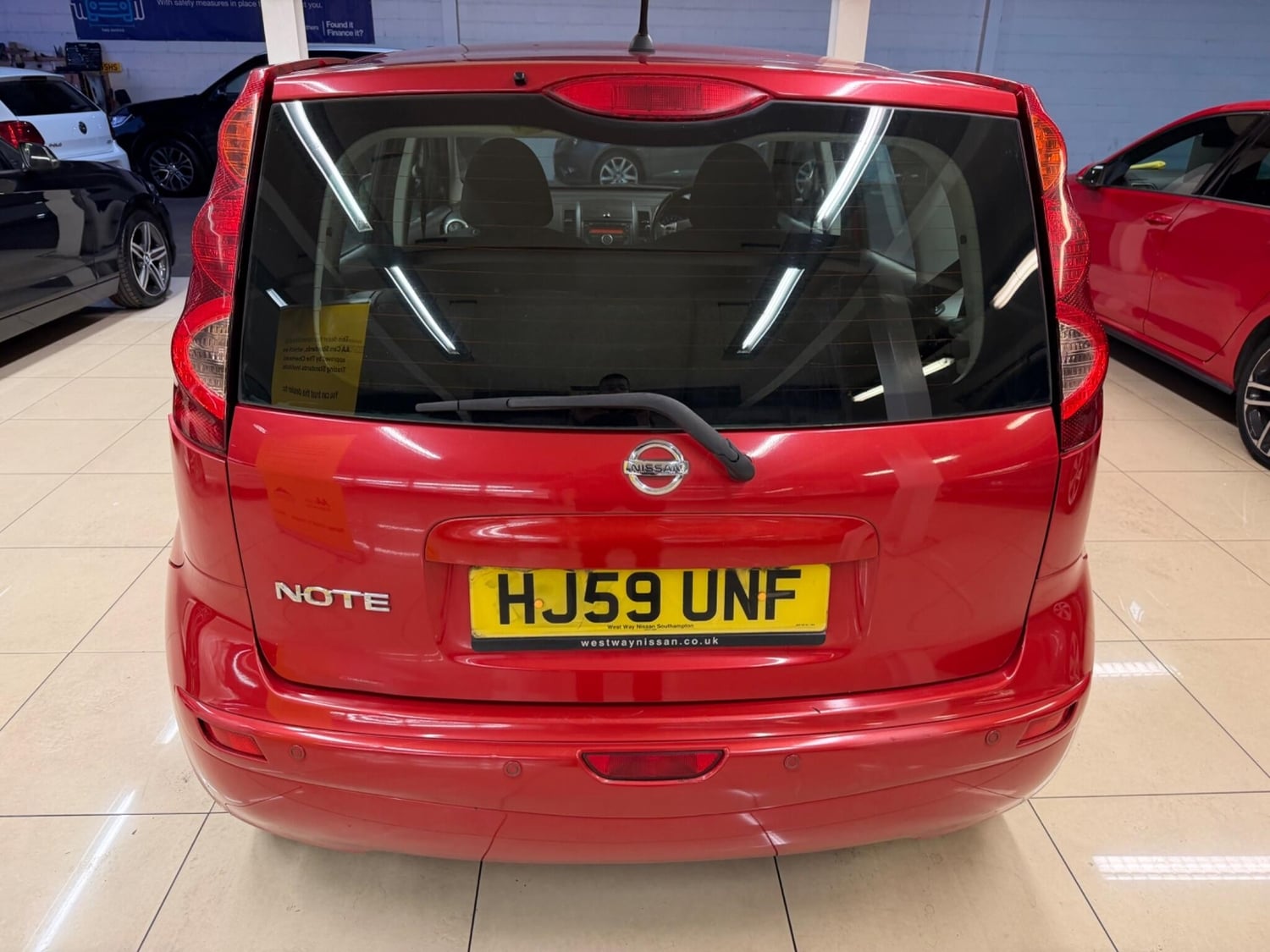 Nissan Note 2009 - Cars