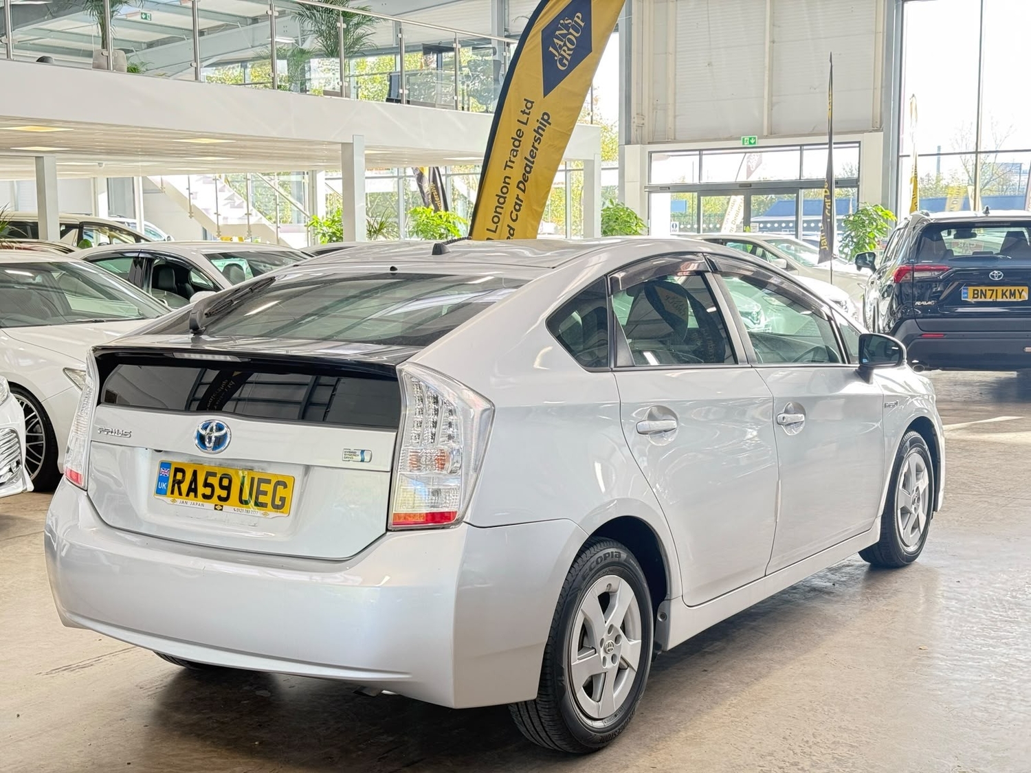 [ berth ]Toyota Prius