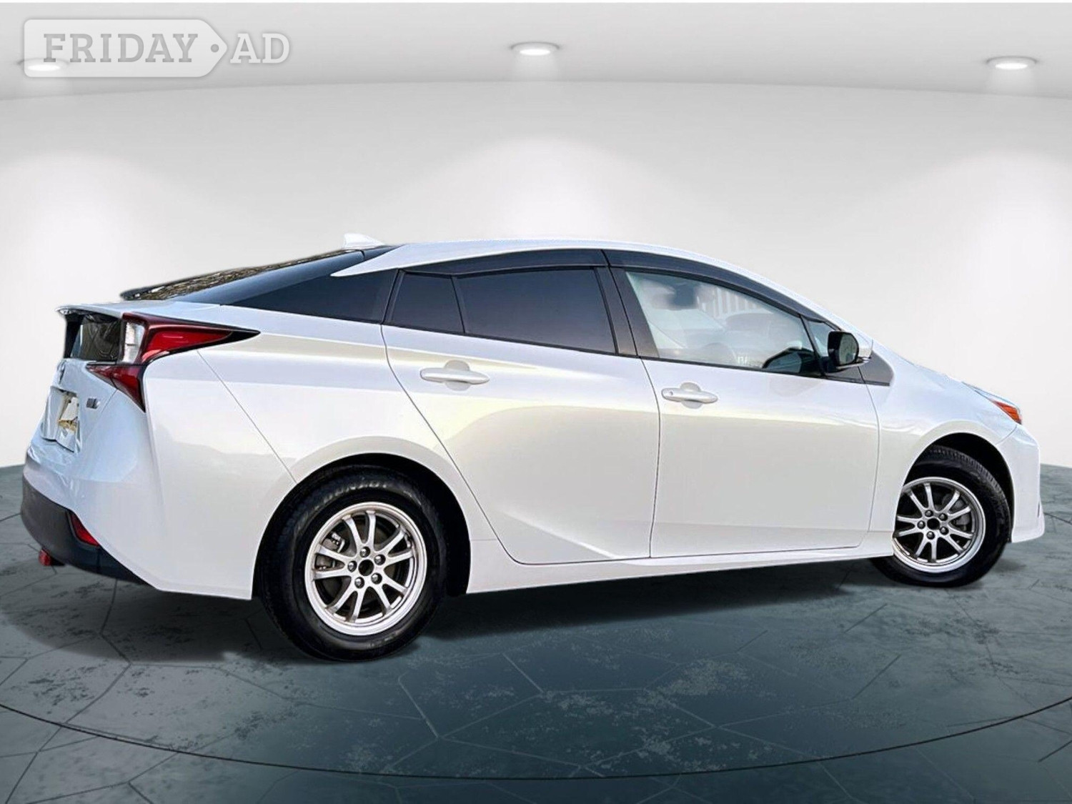 Toyota Prius 2020 - Cars in Walsall