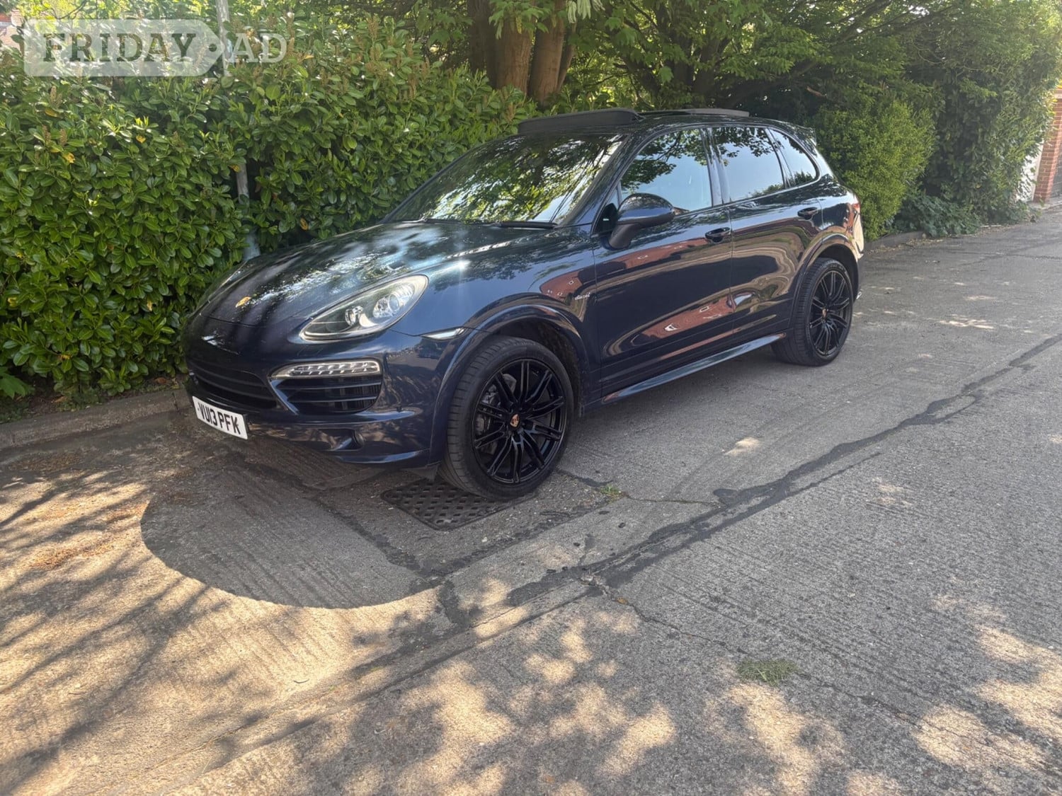 Porsche Cayenne 2013 in High Wycombe