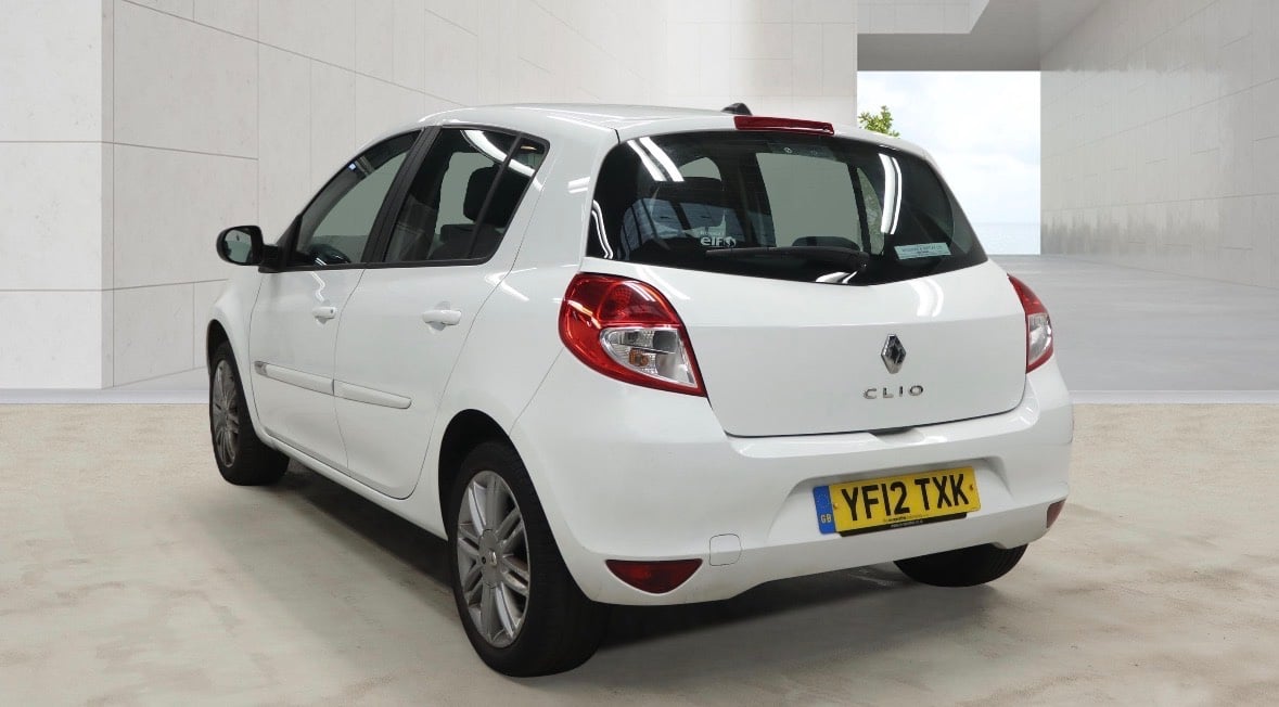 [ berth ]Renault Clio
