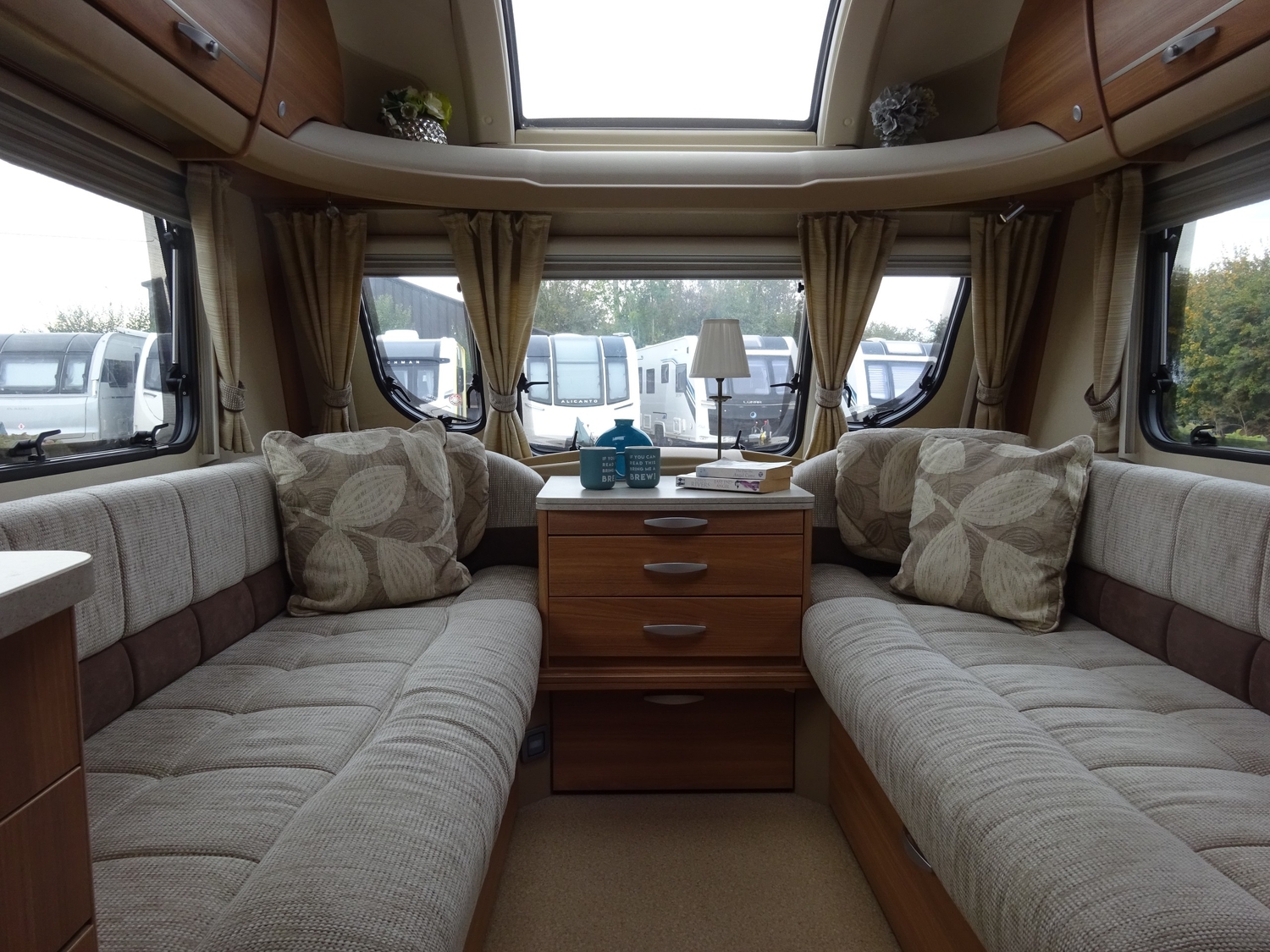 Swift Conqueror 2011 - Motorhomes & Caravans