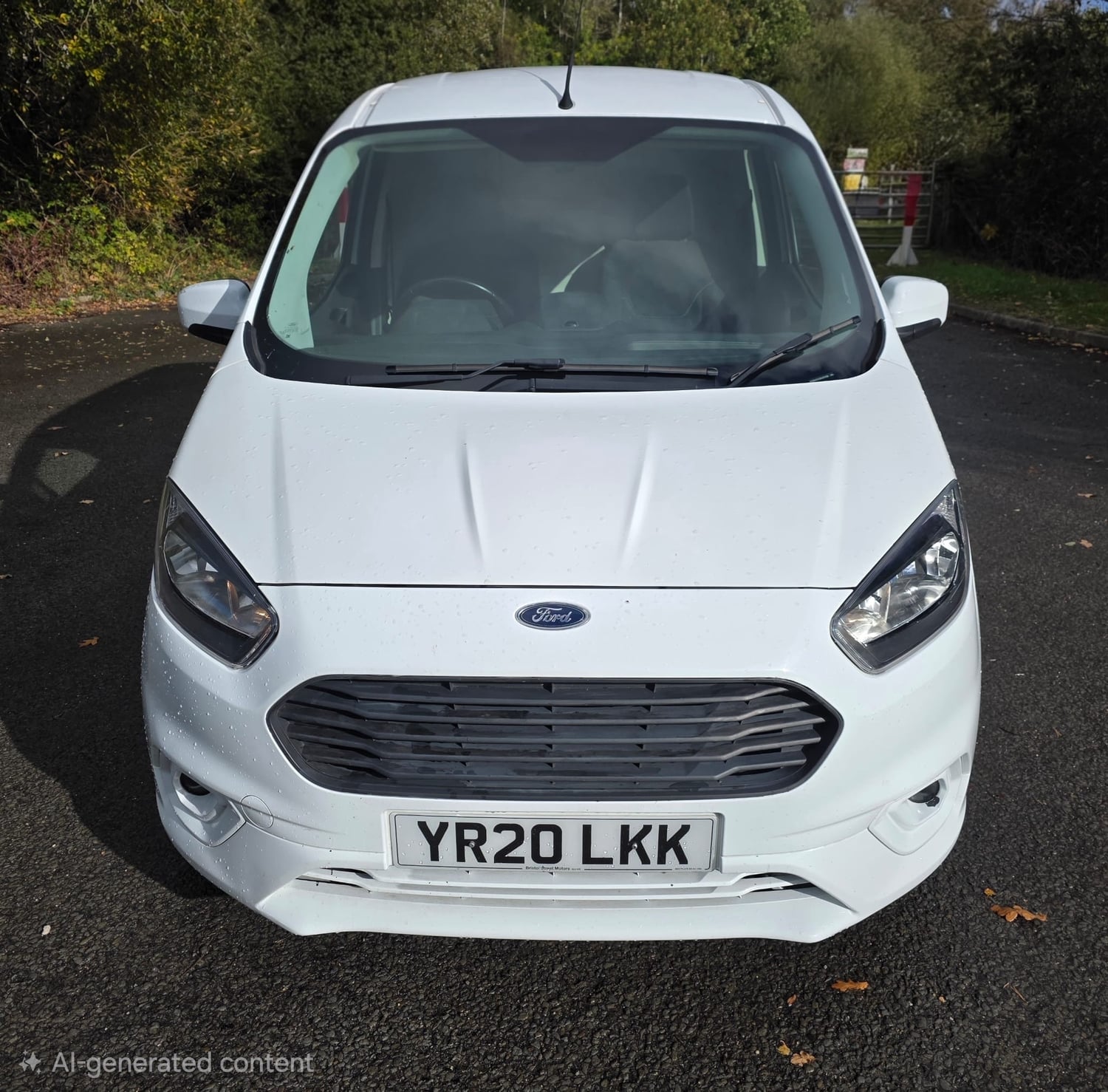 [ berth ]Ford Transit Courier