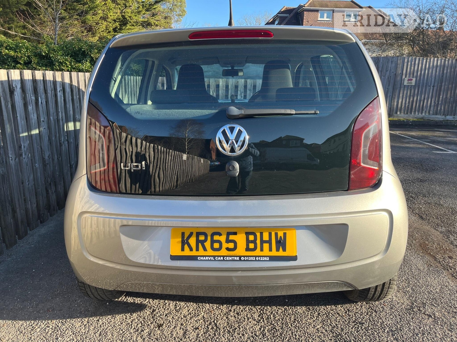 Volkswagen UP! 2015 - Cars