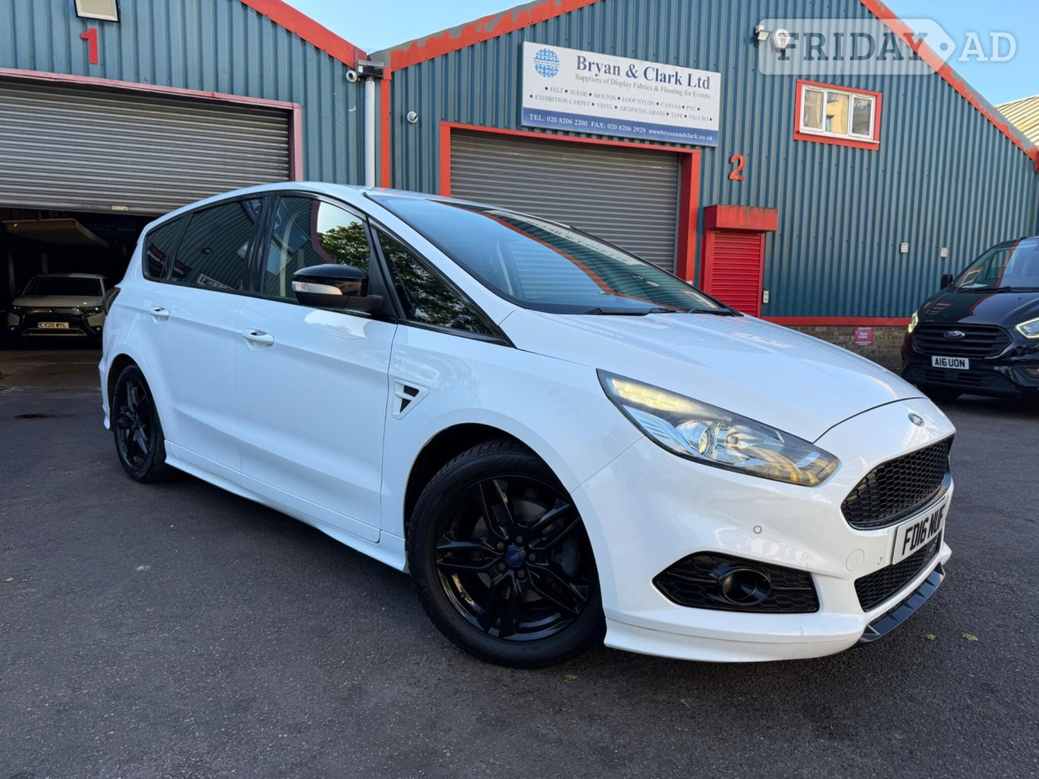 [ berth ]Ford S-Max