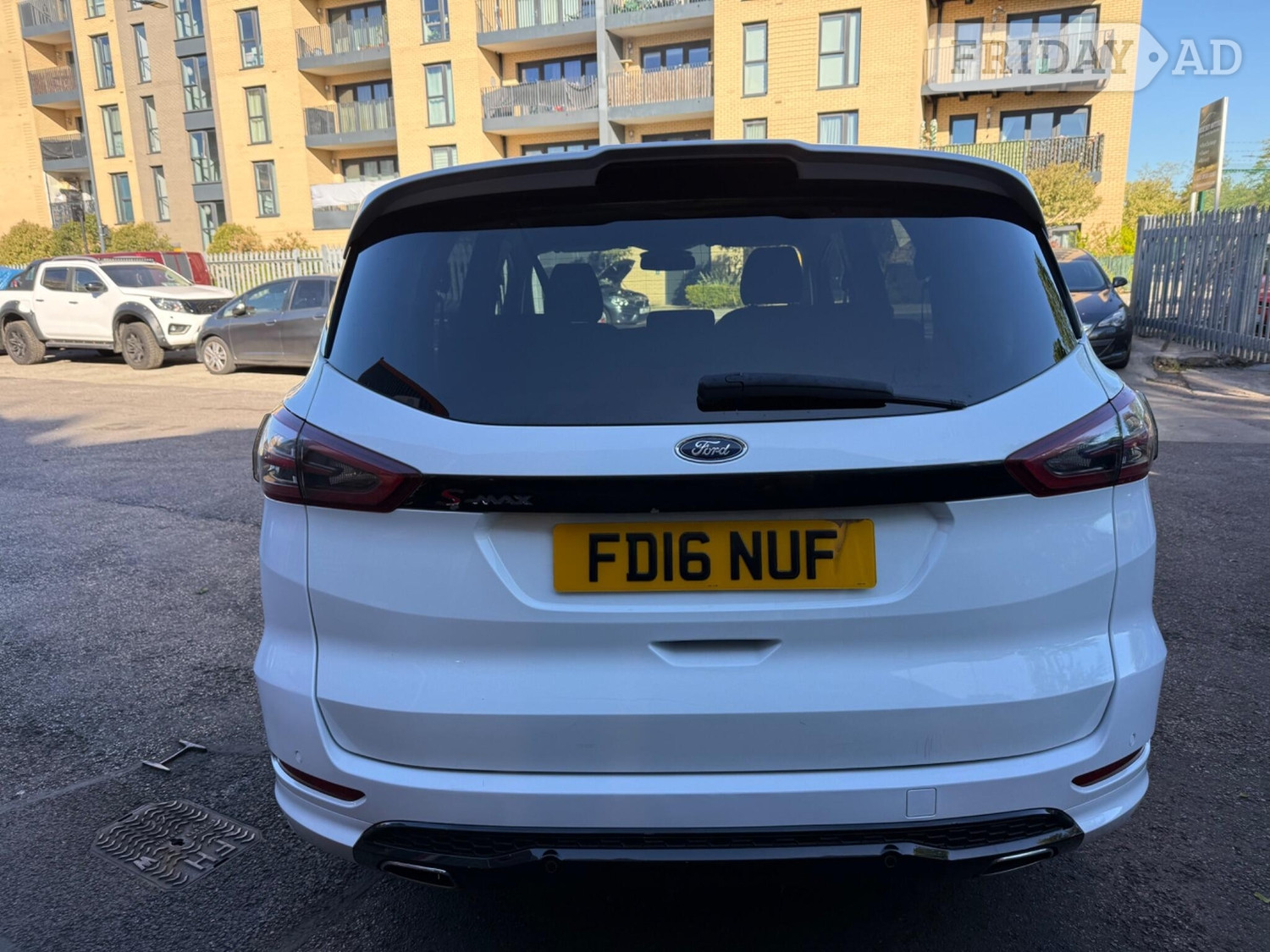 Ford S-Max 2016 - Cars in Barnet