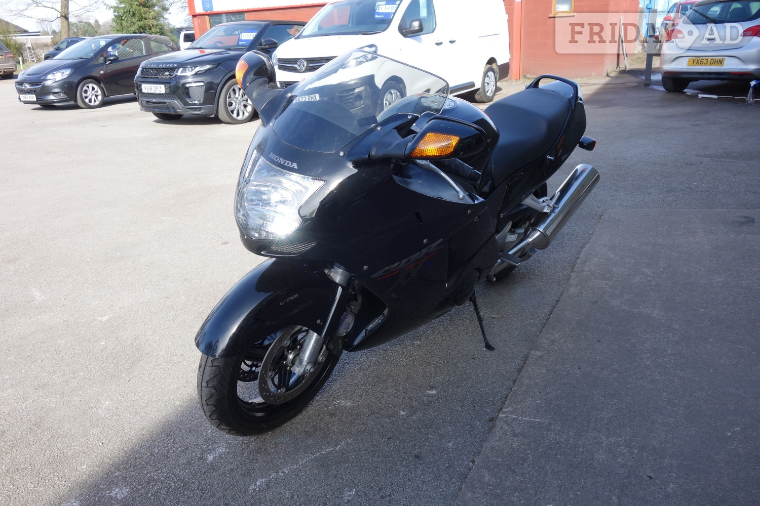Honda CBR1100 Blackbird 1999 - Motorbikes, Scooters & Quads in Rugeley