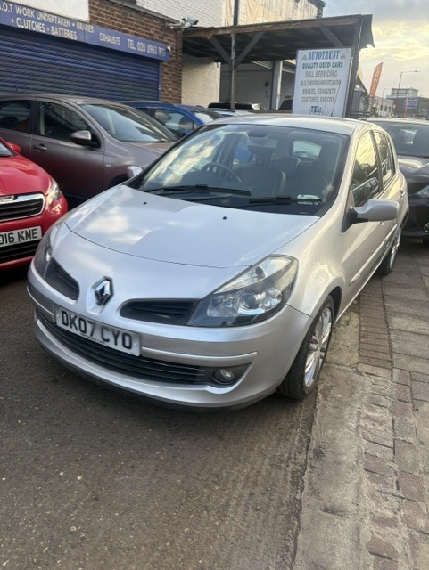 Renault Clio E-Tech 2007 in London