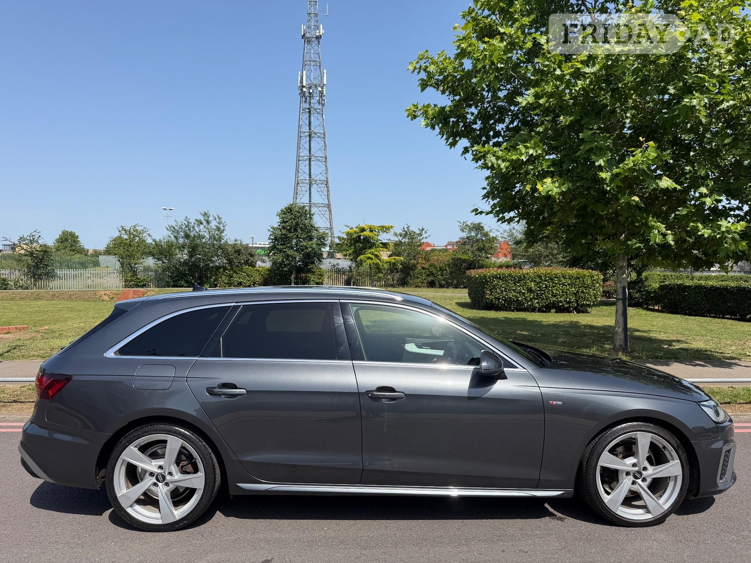 Audi A4 Avant 2020 - Cars