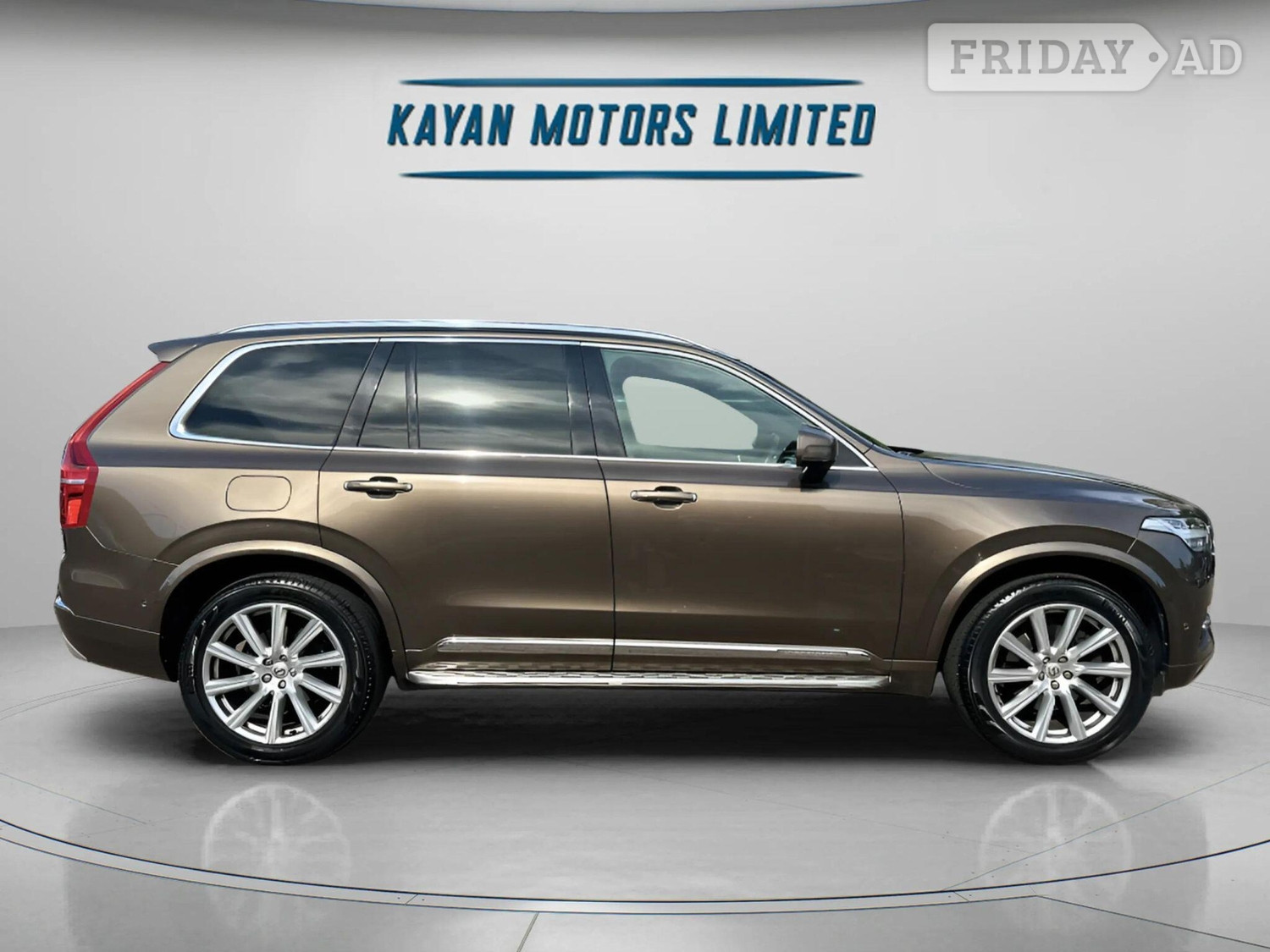 Volvo XC90 2017 - Cars in Kensington