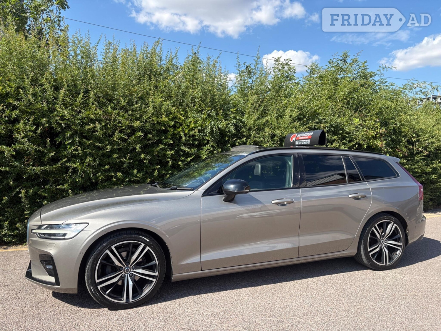 Volvo V60 2019 - Cars in Swindon