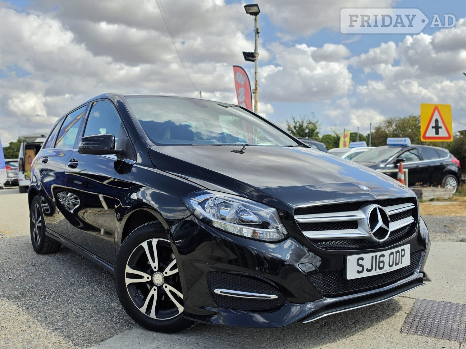 Mercedes-Benz B Class 2016 in Burford