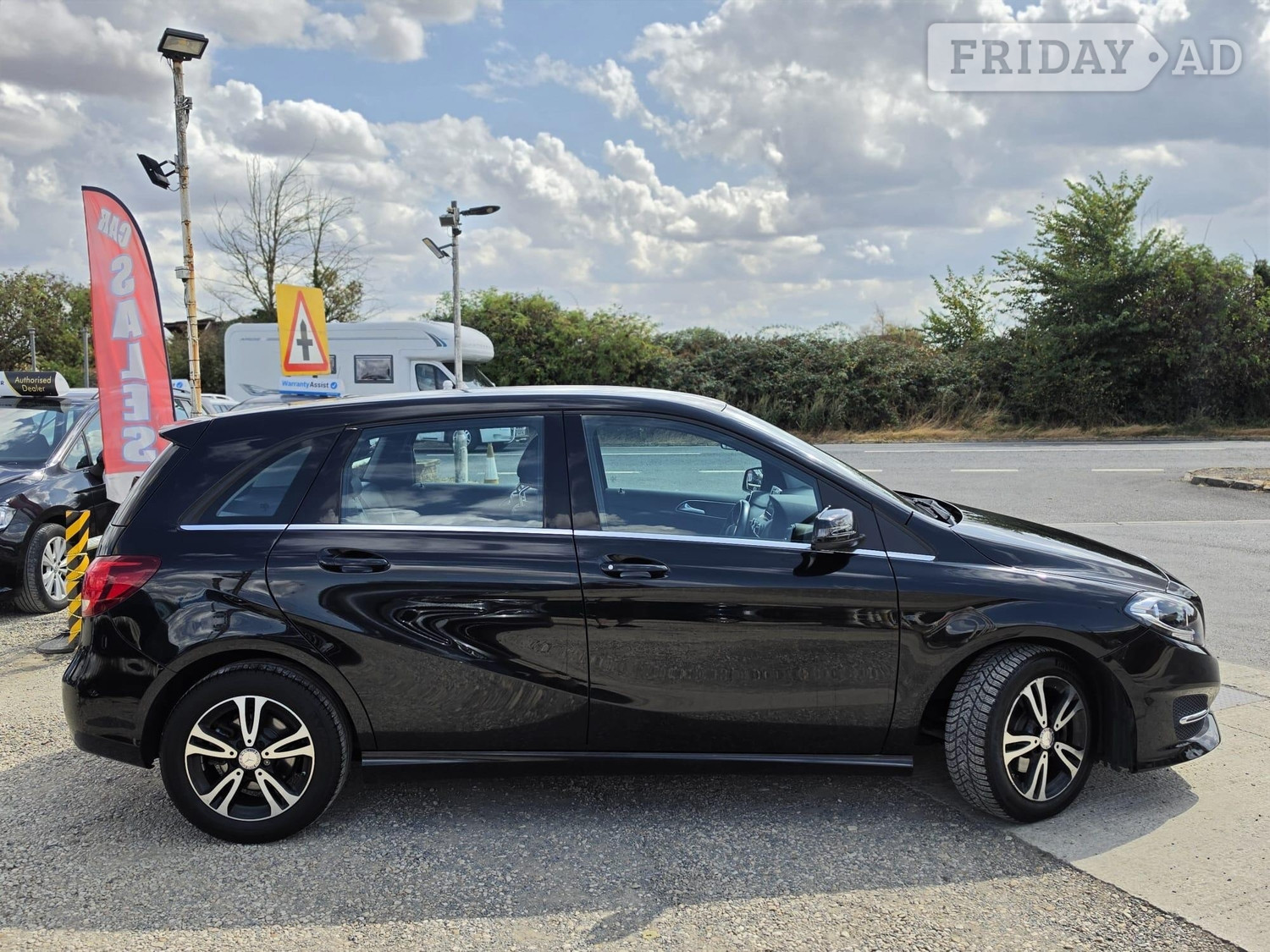 [ berth ]Mercedes-Benz B Class