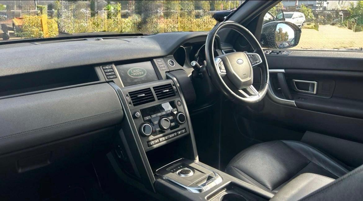 Land Rover Discovery Sport 2018 - Cars in Ringwood