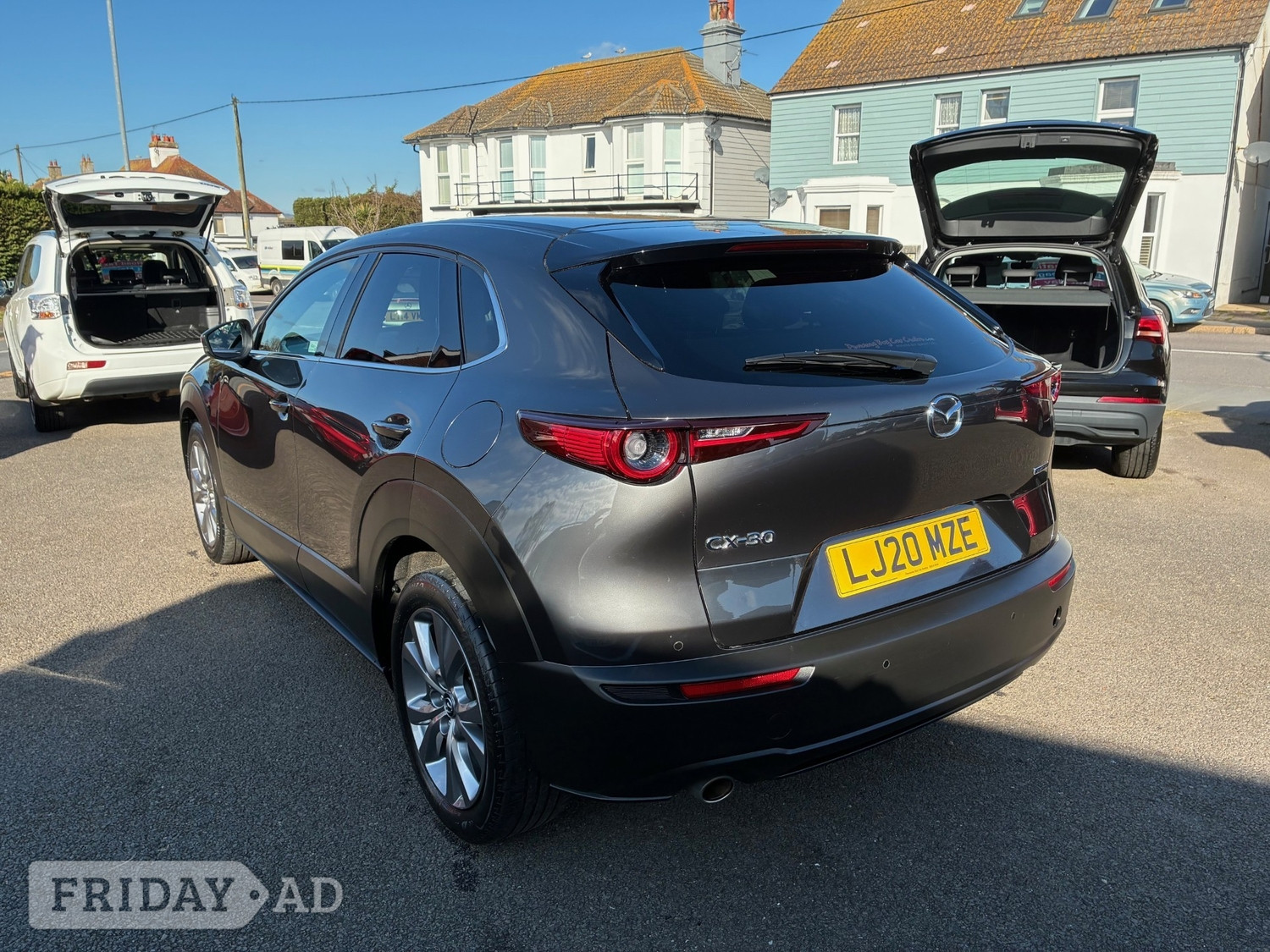 [ berth ]Mazda CX-30