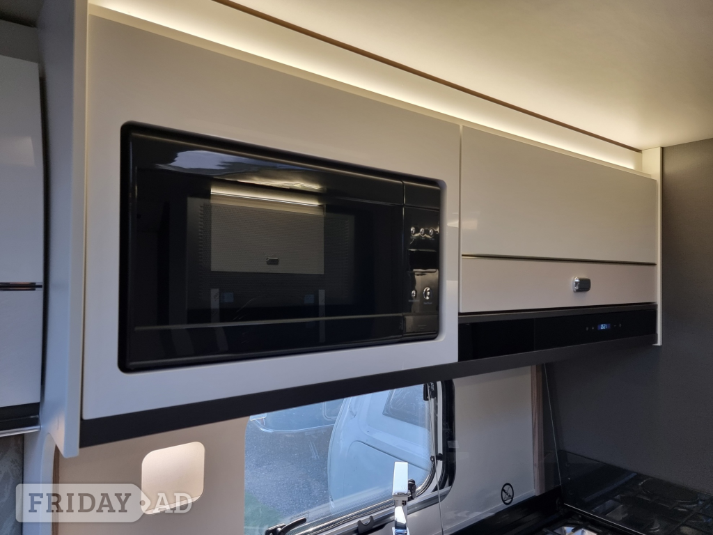 Swift Elegance Grande 860 2026 - Motorhomes & Caravans