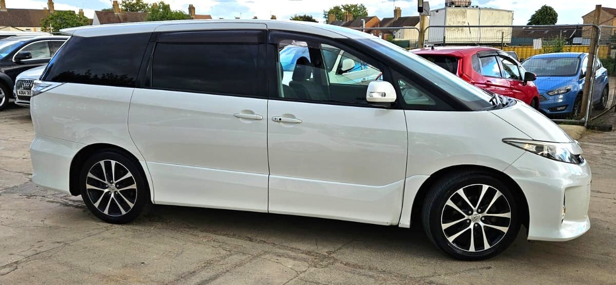[ berth ]Toyota Estima