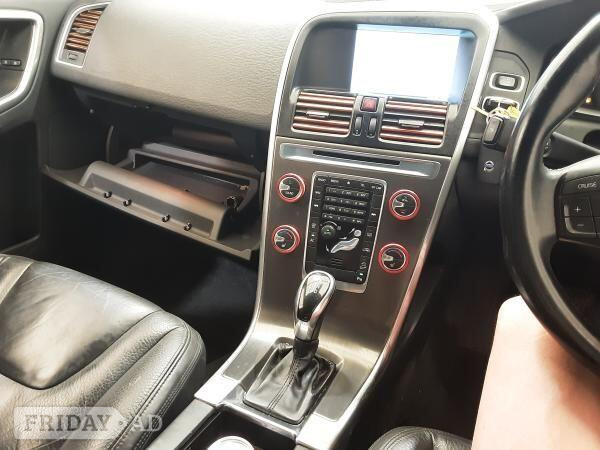 Volvo XC60 2013 - Cars