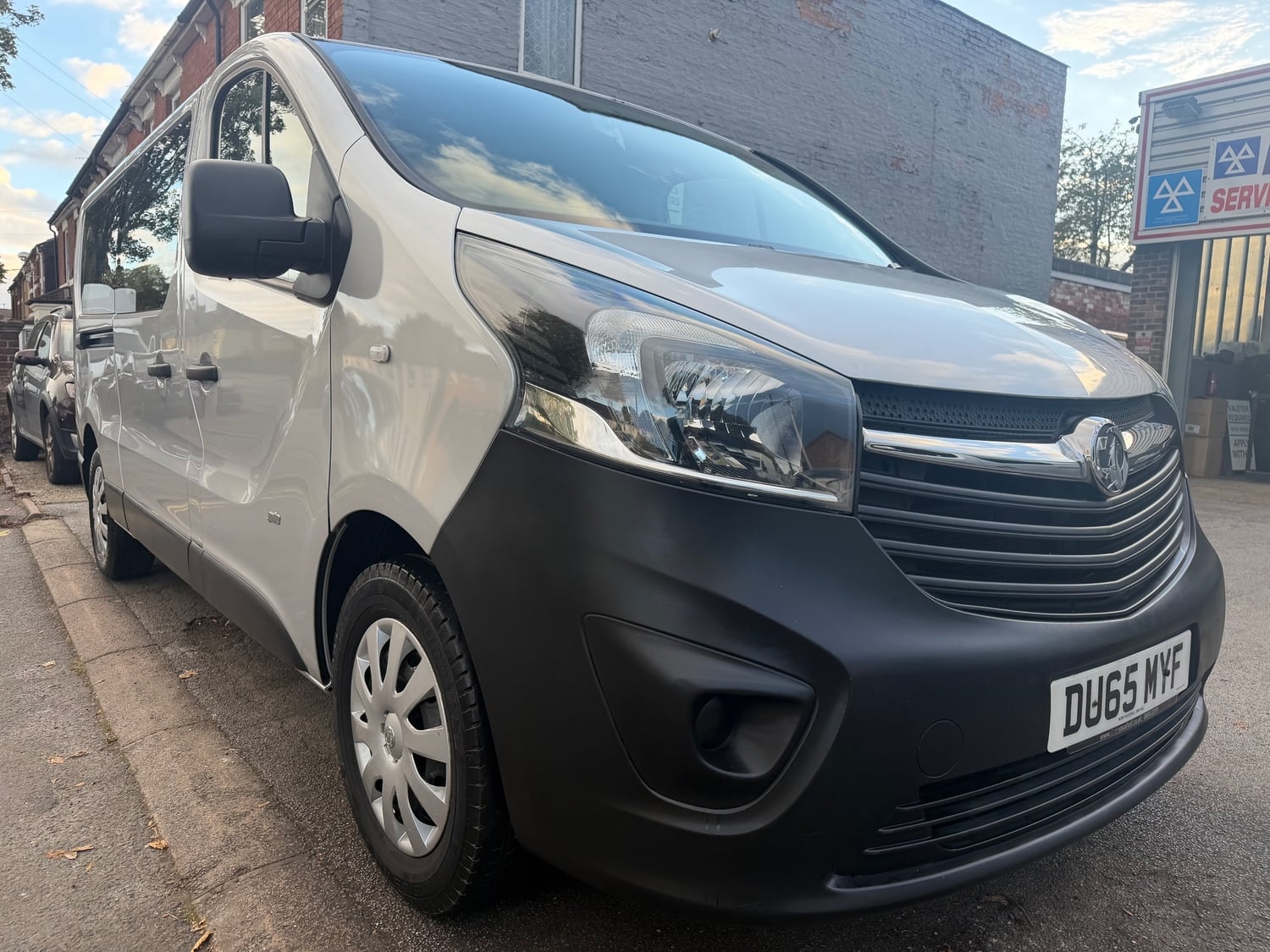 Vauxhall Vivaro 2015 - Vans & Commercial Vehicles in Kettering