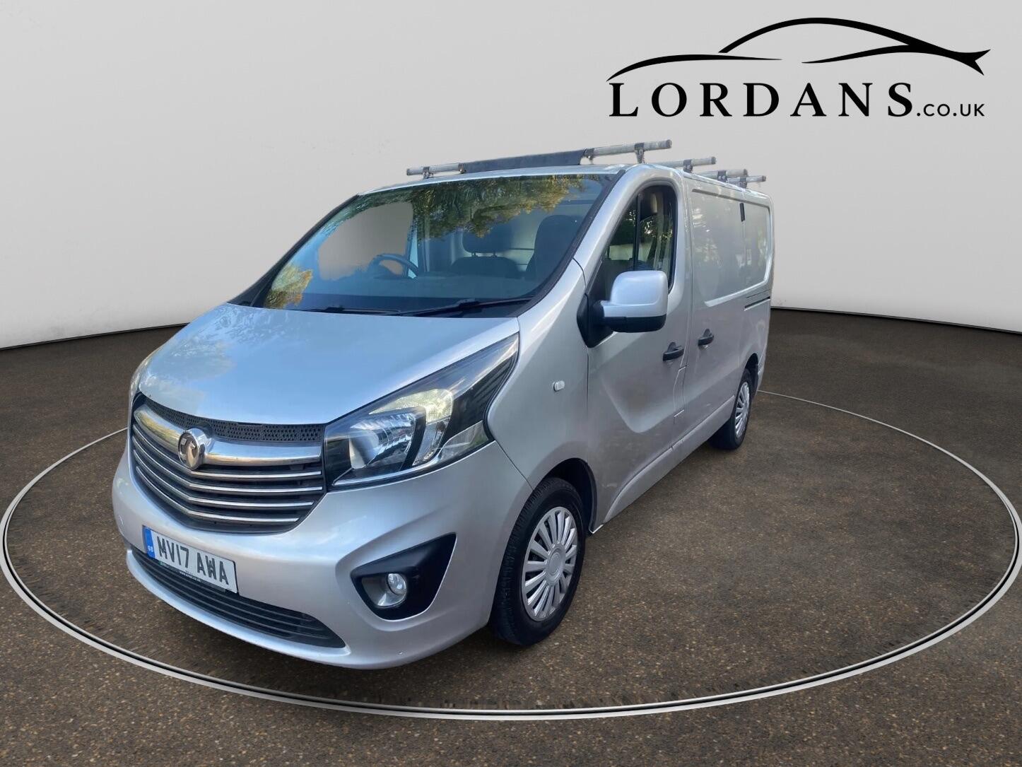 [ berth ]Vauxhall Vivaro