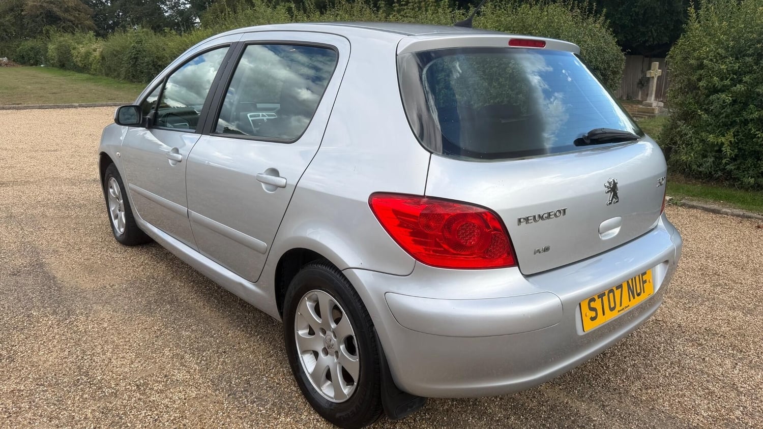 [ berth ]Peugeot 307