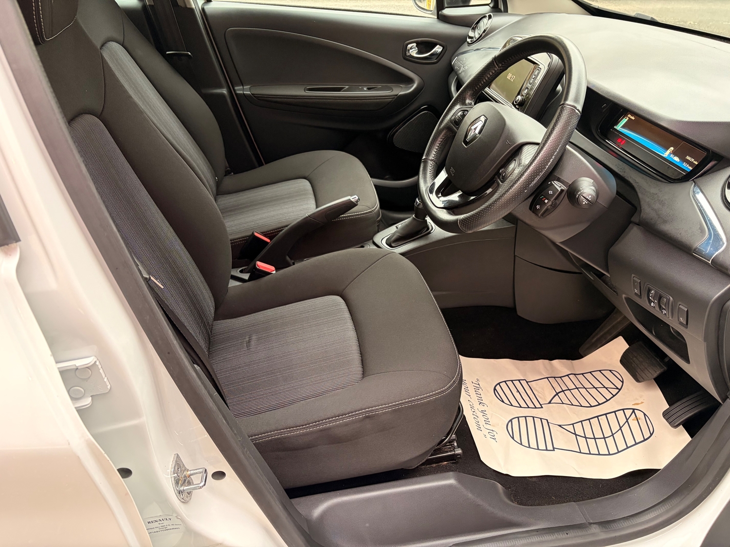 [ berth ]Renault Zoe