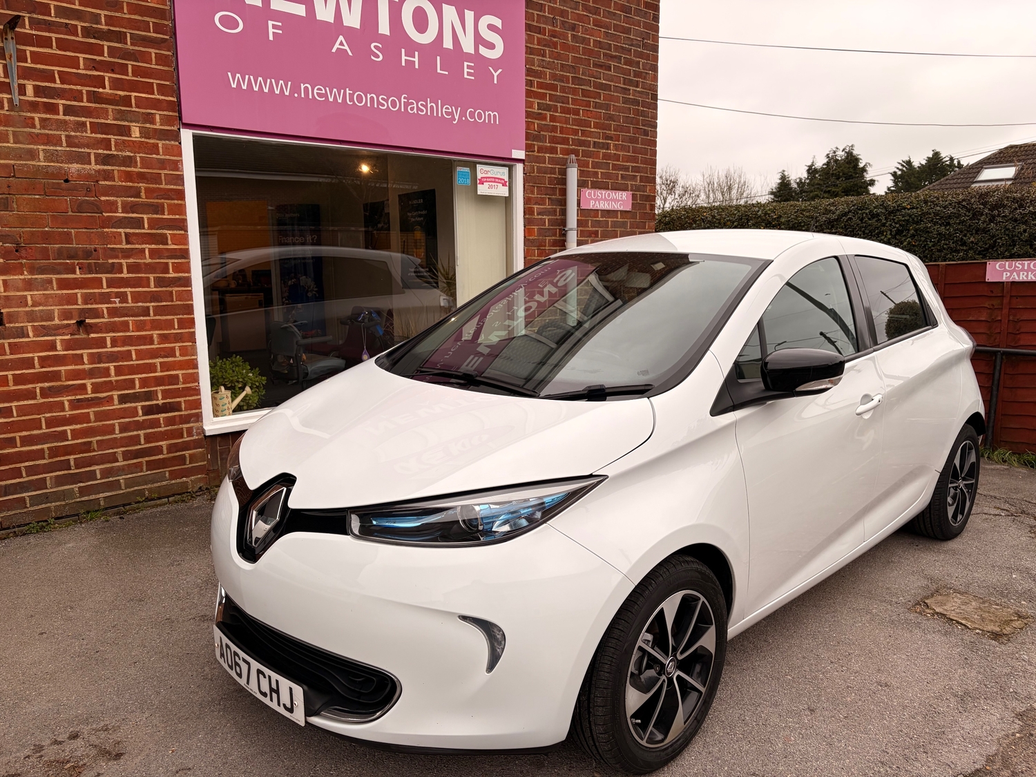Renault Zoe 2017 - Cars in New Milton
