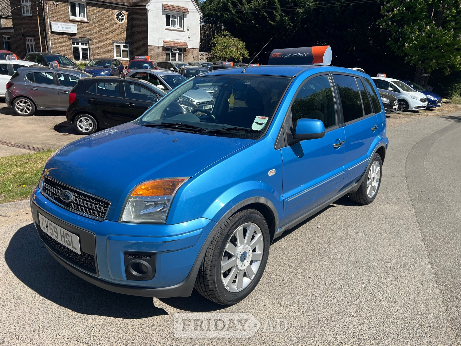 Ford Fusion 2010 in Horley