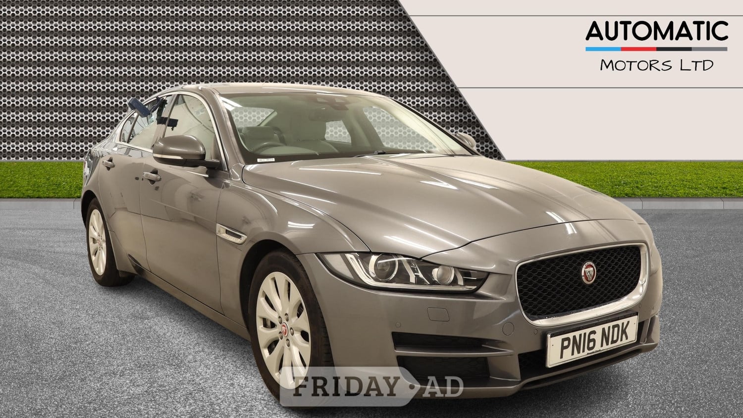 Jaguar XE 2016 in Hillingdon