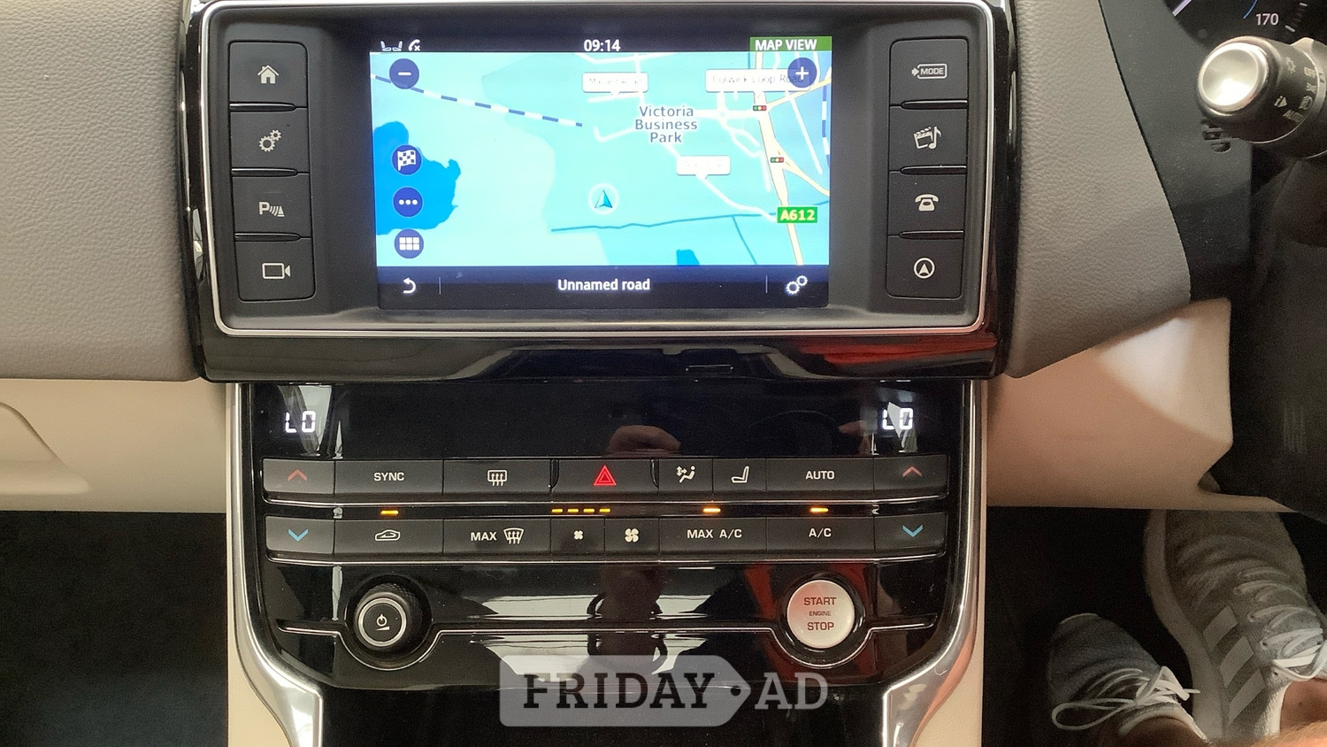 Jaguar XE 2016 - Cars in Hillingdon