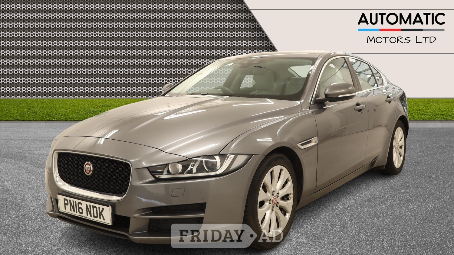 Jaguar XE 2016 - Cars