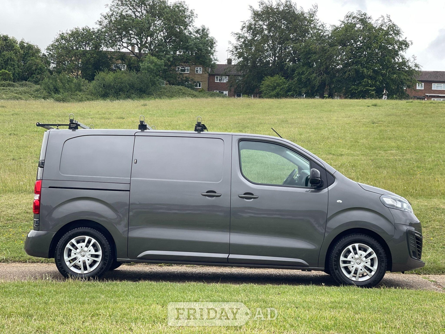 Vauxhall Vivaro 2022 - Vans & Commercial Vehicles