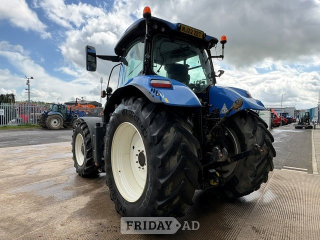 [ berth ]New Holland T7.210