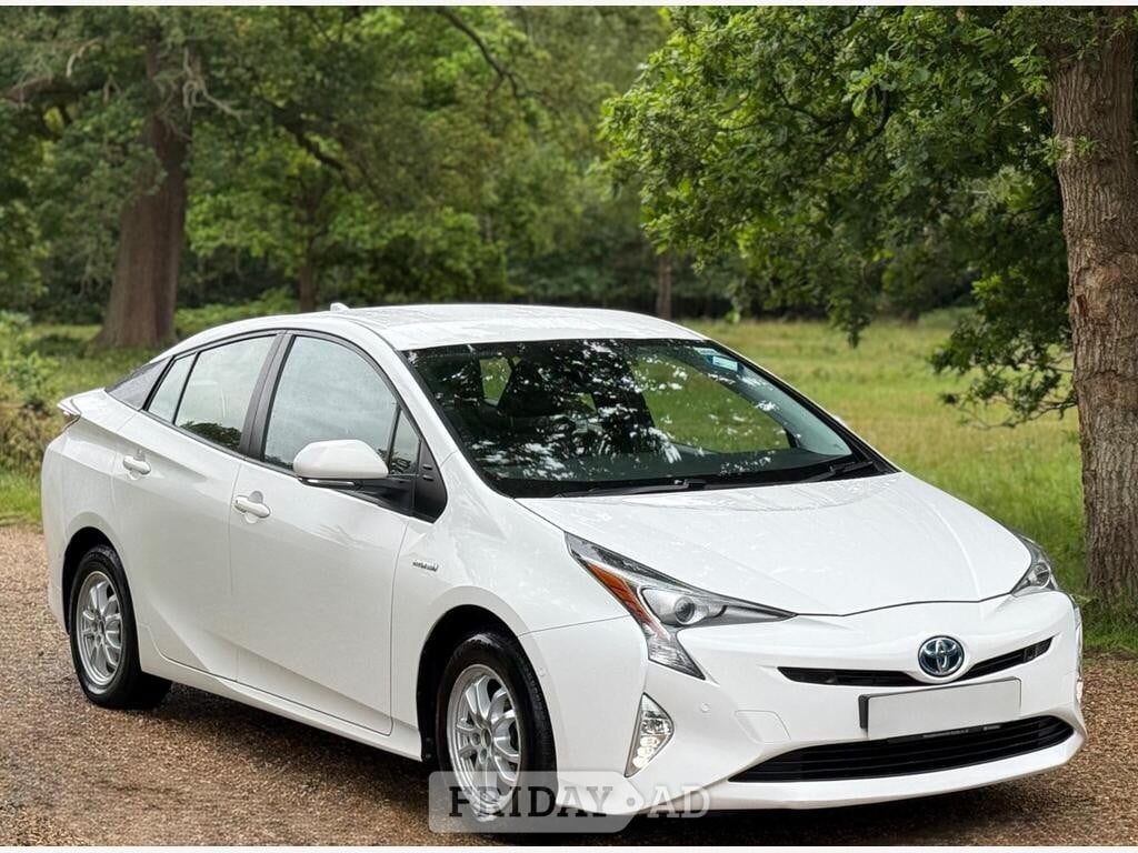Toyota Prius 2019 in Slough