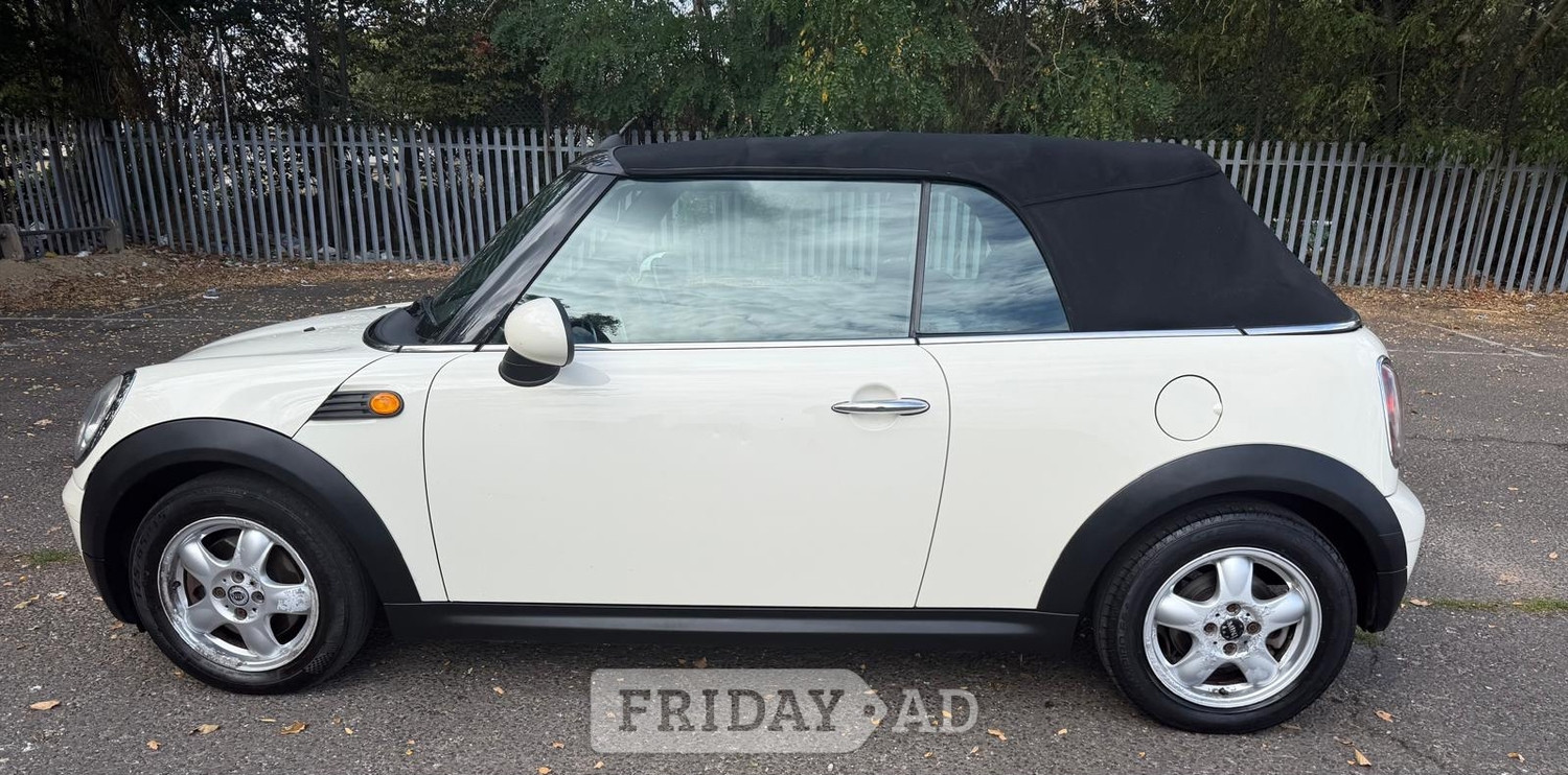 Mini Convertible 2009 - Cars