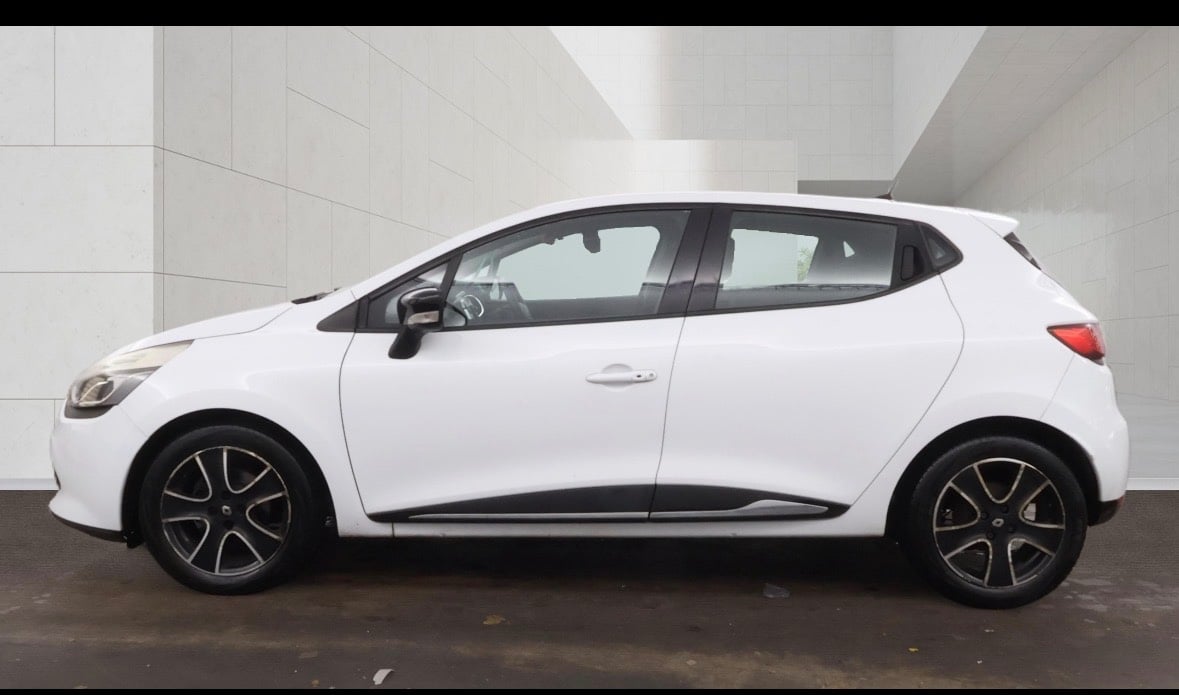 Renault Clio Lochgelly