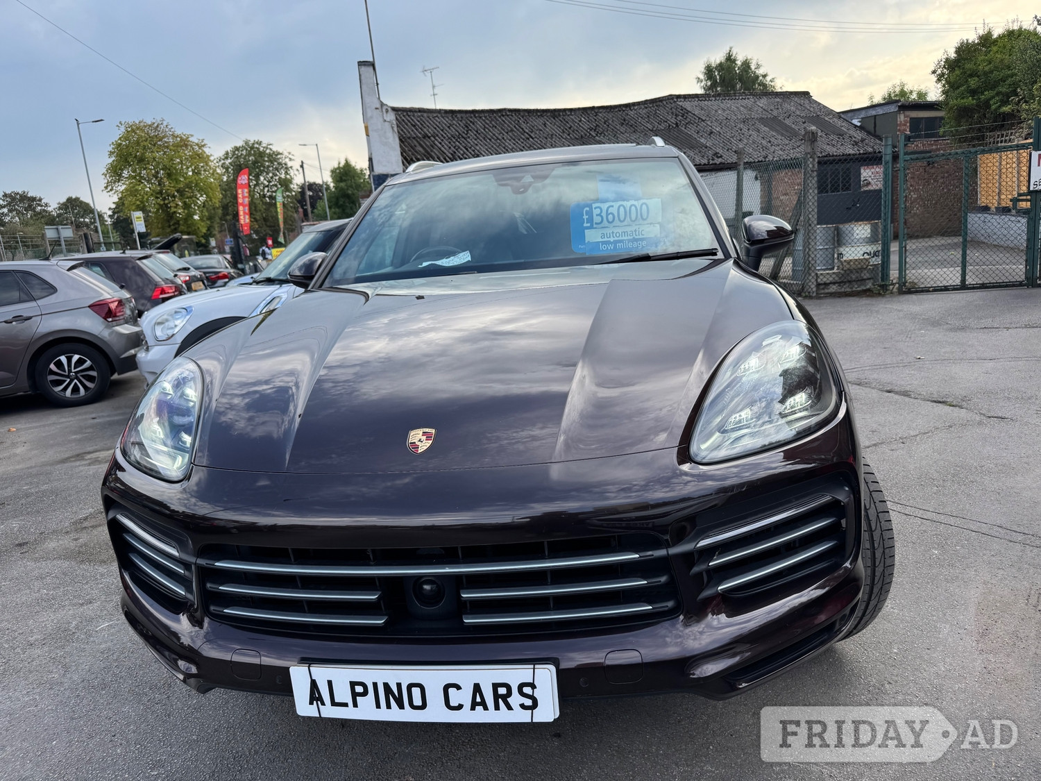 [ berth ]Porsche Cayenne