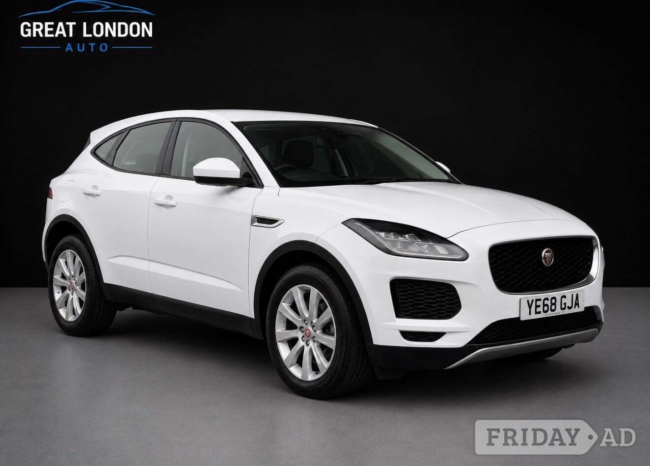 [ berth ]Jaguar E-Pace