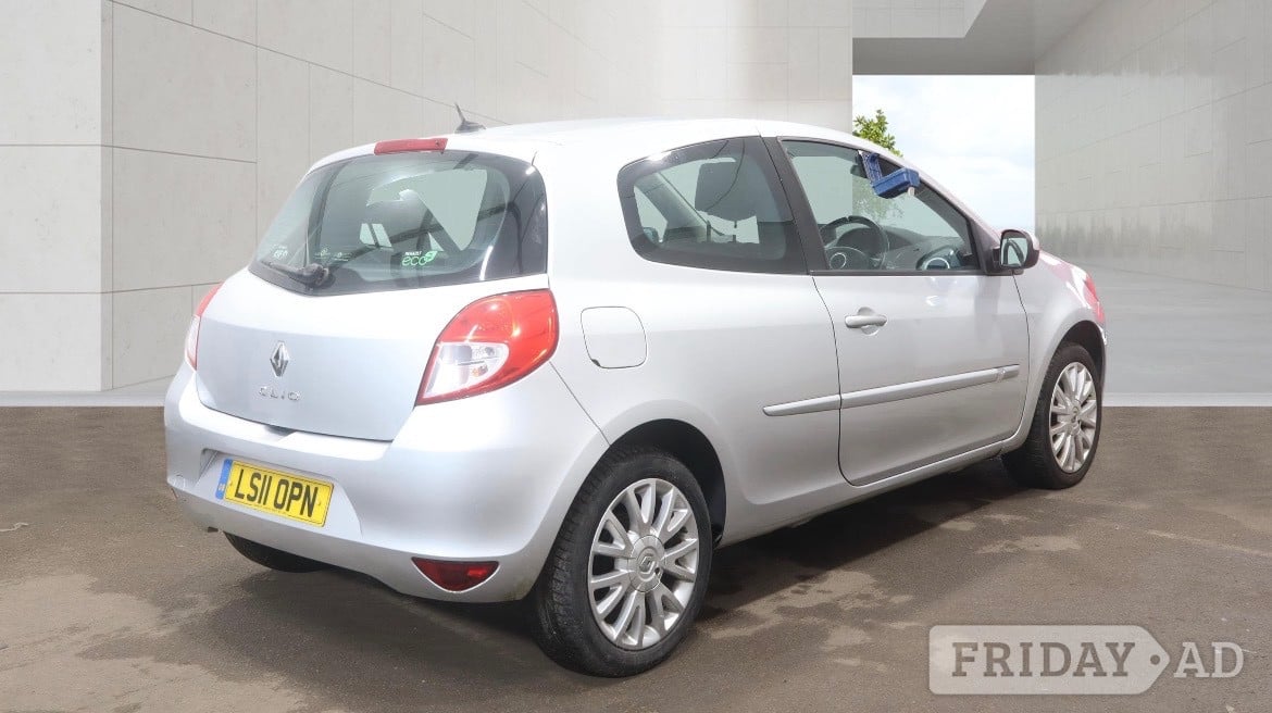 [ berth ]Renault Clio