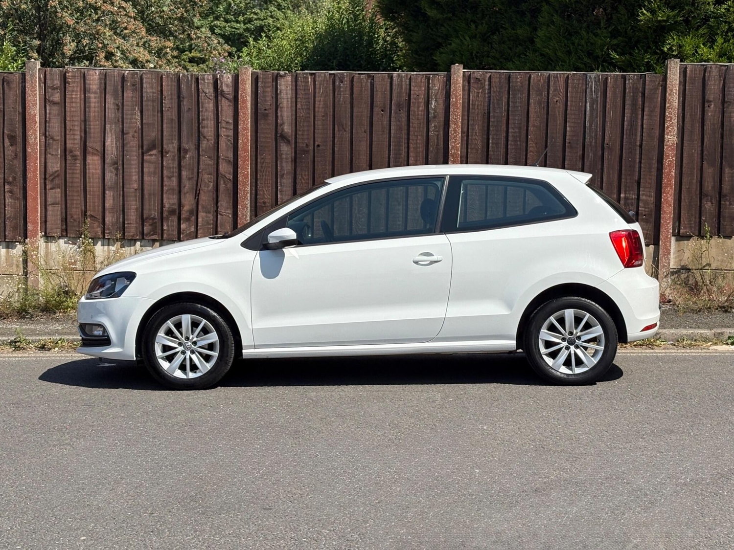 Volkswagen Polo 2014 - Cars