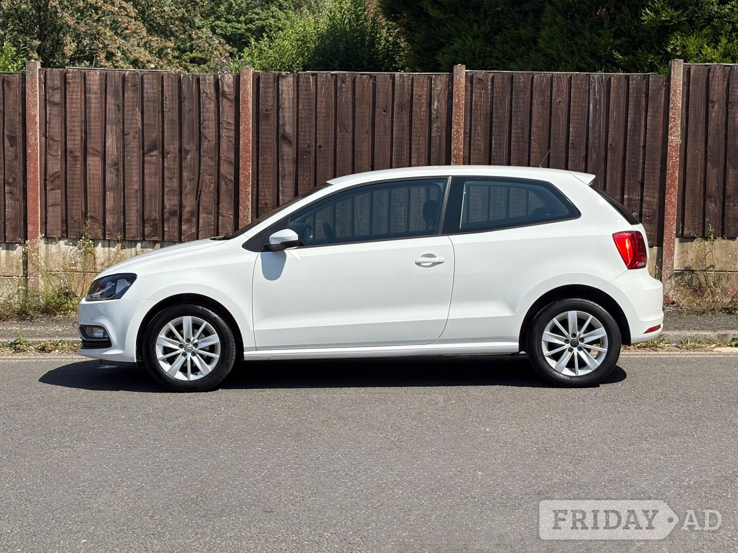 Volkswagen Polo 2014 - Cars
