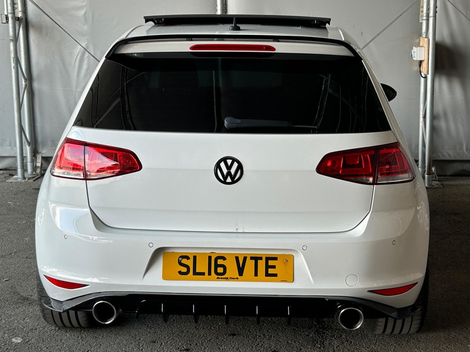 Volkswagen Golf 2016 - Cars